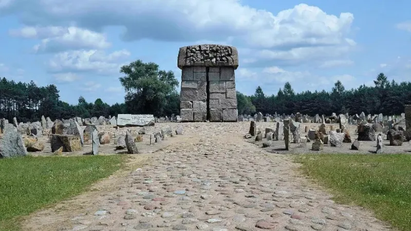 Treblinka monument